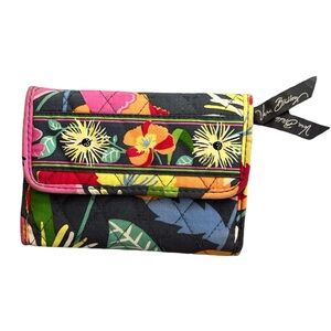 Vera Bradley jazzy bloom wallet with multiple pockets